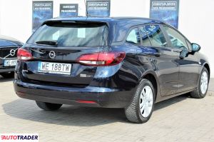 Opel Astra 2018 1.6 110 KM