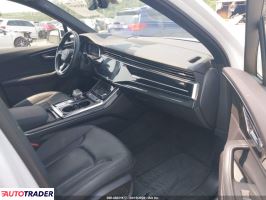 Audi Q7 2021 3