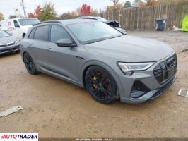 Audi E-tron - zobacz ofertę