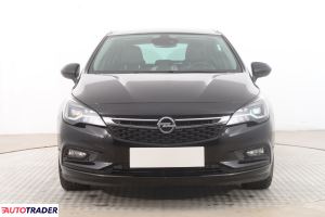 Opel Astra 2018 1.4 123 KM