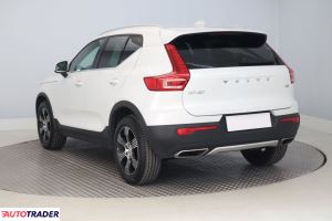Volvo XC40 2019 2.0 187 KM