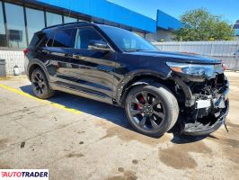 Ford Explorer 2022 3
