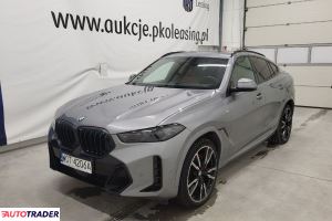 BMW X6 2023 3.0 285 KM