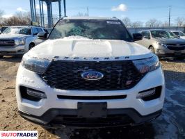 Ford Explorer 2022 3