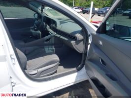 Hyundai Elantra 2025 2