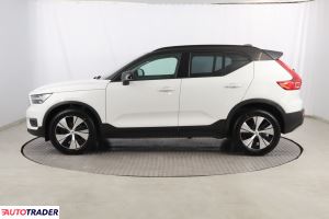 Volvo XC40 2021 1.5 160 KM
