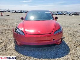 Tesla Model 3 2024