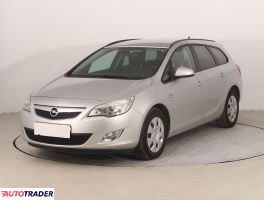 Opel Astra 2011 1.7 108 KM