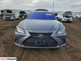 Lexus ES 2020 3