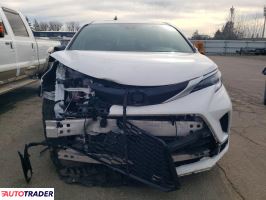 Toyota Sienna 2024 2