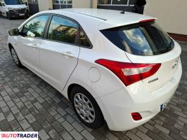 Hyundai i30 2013 1.4 90 KM