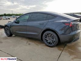 Tesla Model 3 2025