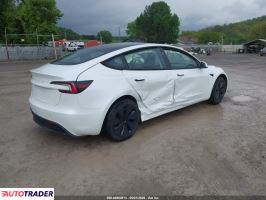 Tesla Model 3 2025