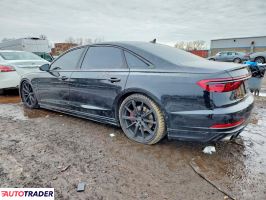 Audi S8 2023 4