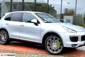 Porsche Cayenne 2015 3.0 333 KM Porsche Cayenne 2015 3.0 333 KM