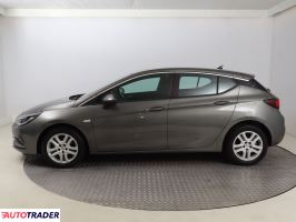 Opel Astra 2017 1.4 123 KM