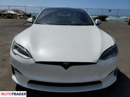 Tesla Model S 2021
