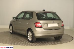 Skoda Fabia 2015 1.2 88 KM