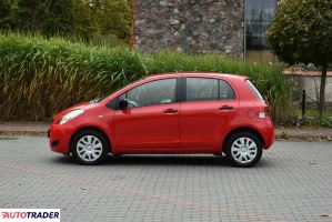 Toyota Yaris 2009 1.3 101 KM