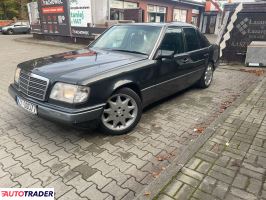 Mercedes E-klasa 1994 3.2 220 KM