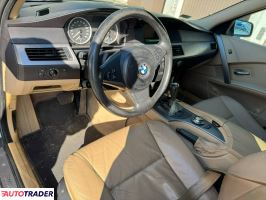 BMW 535 2004 3.0 272 KM