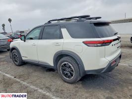 Nissan Pathfinder 2023 3