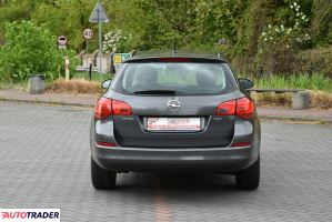 Opel Astra 2011 1.7 110 KM