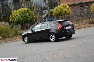 Volvo V60 2015 2.0 120 KM Volvo V60 2015 2.0 120 KM