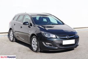 Opel Astra 2014 2.0 162 KM