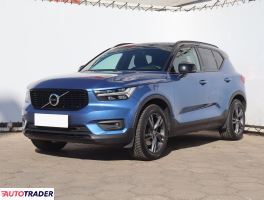 Volvo XC40 2018 2.0 187 KM