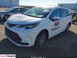 Toyota Sienna 2025 2