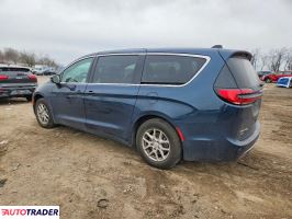 Chrysler Pacifica 2025 3