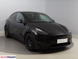 Tesla Model Y 2022 527 KM