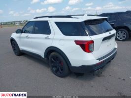 Ford Explorer 2022 3