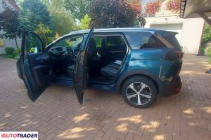 Peugeot 5008 2018 1.5 131 KM