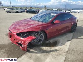 Tesla Model S - zobacz ofertę