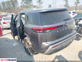 Nissan Pathfinder 2022 3