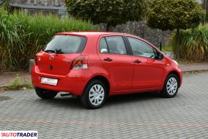 Toyota Yaris 2009 1.3 101 KM