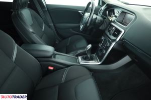Volvo V40 2012 2.0 147 KM