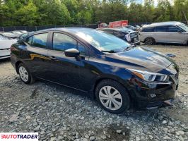 Nissan Versa 2020 1