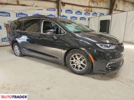 Chrysler Pacifica 2022 3