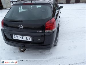Opel Signum 2003 2.2 125 KM