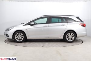 Opel Astra 2020 1.2 143 KM