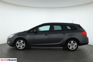 Opel Astra 2011 1.4 138 KM