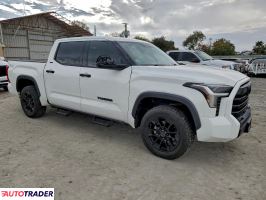 Toyota Tundra 2022 3