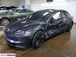 Tesla Model 3 2024