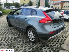 Volvo V40 2019 1.5 152 KM