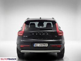 Volvo XC40 2023 1.5 129 KM
