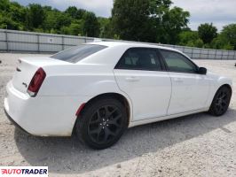 Chrysler 300C 2022 3