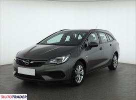 Opel Astra 2020 1.2 143 KM